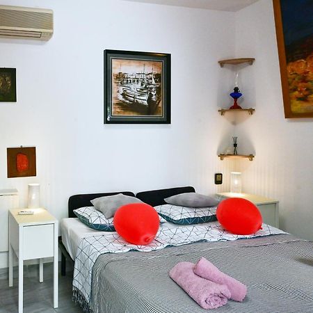 Appartamento Bohemian Rhapsody Rovigno Esterno foto