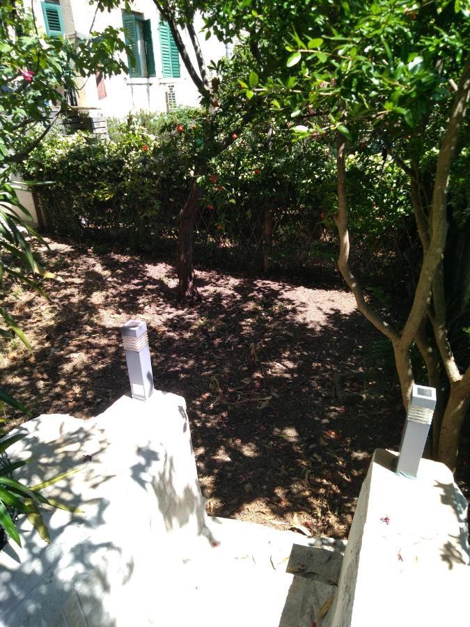 Appartamento Bohemian Rhapsody Rovigno Esterno foto